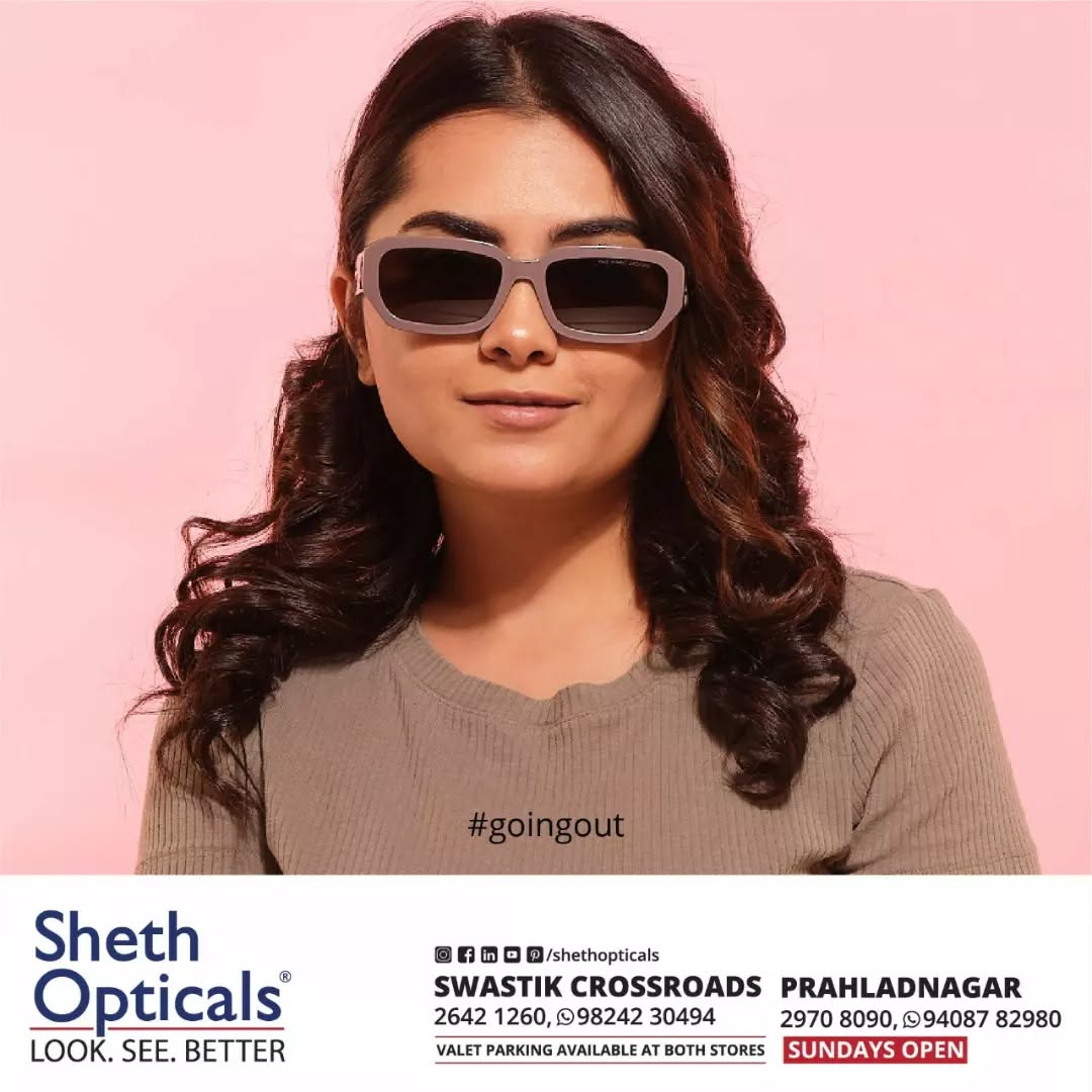 Sheth Opticals,  ClassicEyewear, Breezy, Casual, Smartlook, Christmas, ChristmasMood, ChristmasJoy, ChristmasDay, ChristmasEve, ChristmasParty, ChristmasGifts, SantaClaus, ChristmasCarols, ChristmasTime, ChristmasTree, Xmas, Fashion, Glasses, Optical, Store, Ahmedabad
