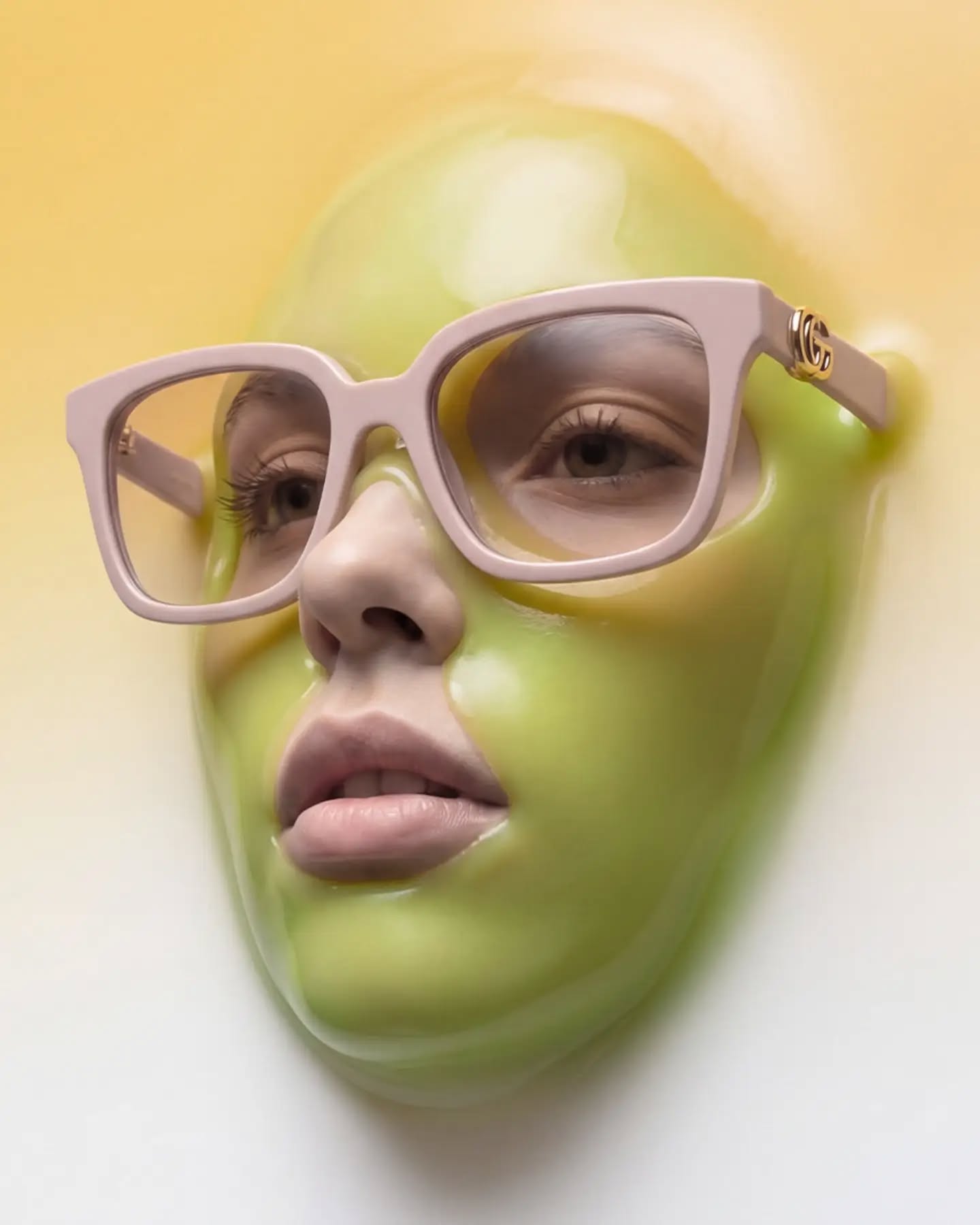 https://social.shethopticals.com/data/insta_images/SO_insta/18340125592248998